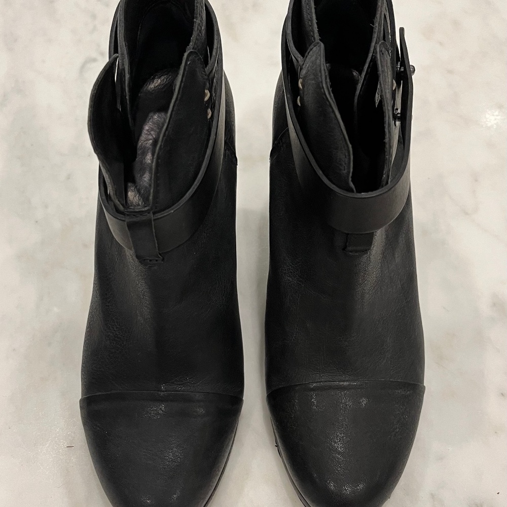 Rag and bone black leather bootie